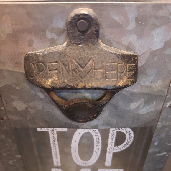 Mud Pie Galvanized Metal Beer Bottle Cap Display Box w/ Opener ~ NEW - Picture 3 of 10